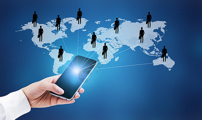 互聯網時代的“網紅臉” 鏡像、消費與審美焦慮